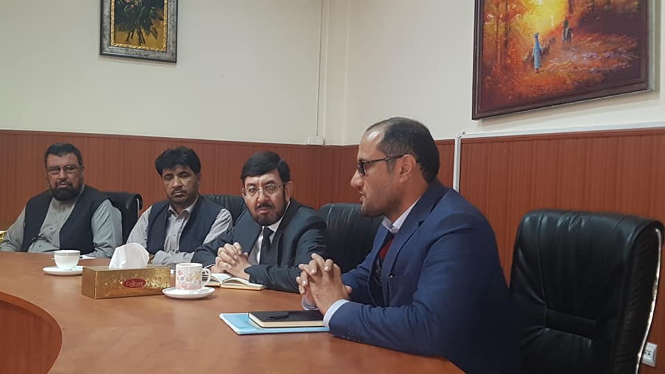 د شیخ زاید پوهنتون رهبري پلاوي د لوړو زده کړو محترم سرپرست وزیر سره د وزارت مقام کې لیدنه وکړه