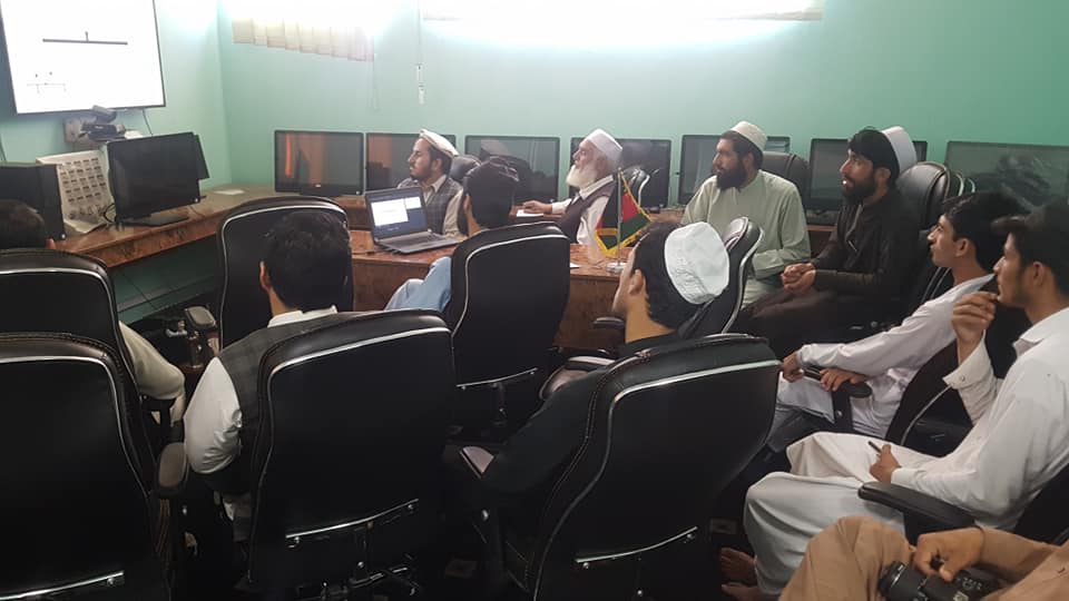 شیخ زاید پوهنتون کې د ظرفیت لوړونې په پار د کمپوتري زده کړو درې ورځنۍ ورکشاپ پیل شو